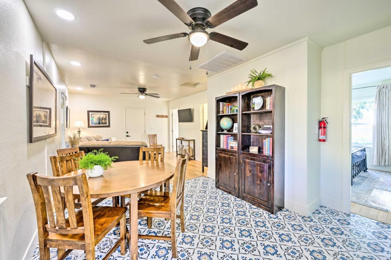 Peaceful Ranch Home With Sierra Nevada Views Woodlake Exteriör bild
